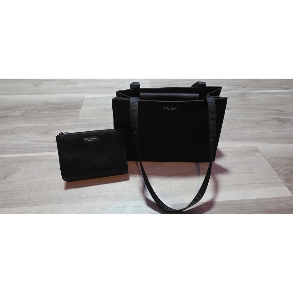 Kate Spade New York‎ Black Shoulder Bag Logo Accent Inner Pockets Matching Pouch